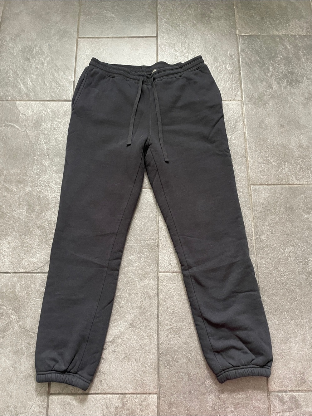 Eddie Bauer Men's Sherpa-Lined Jogger Sweatpants in Black - Size Medium